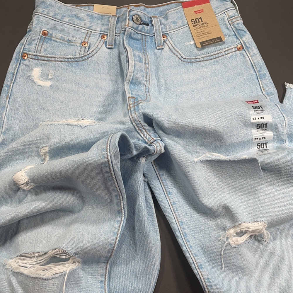 Levi’s 501 Cropped High Rise - Picture 5 of 11